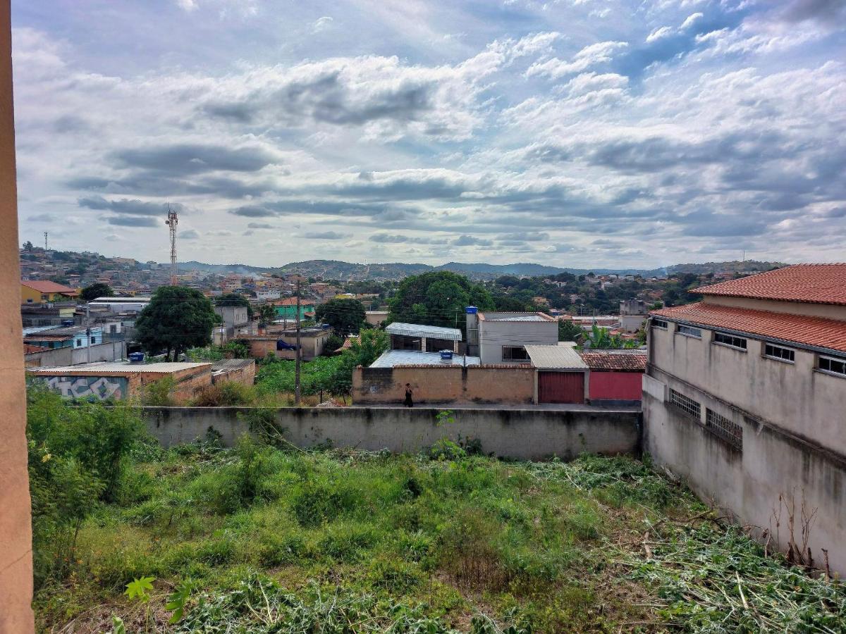 Casa Completa E Aconchegante Em Ribeirão das Neves 外观 照片